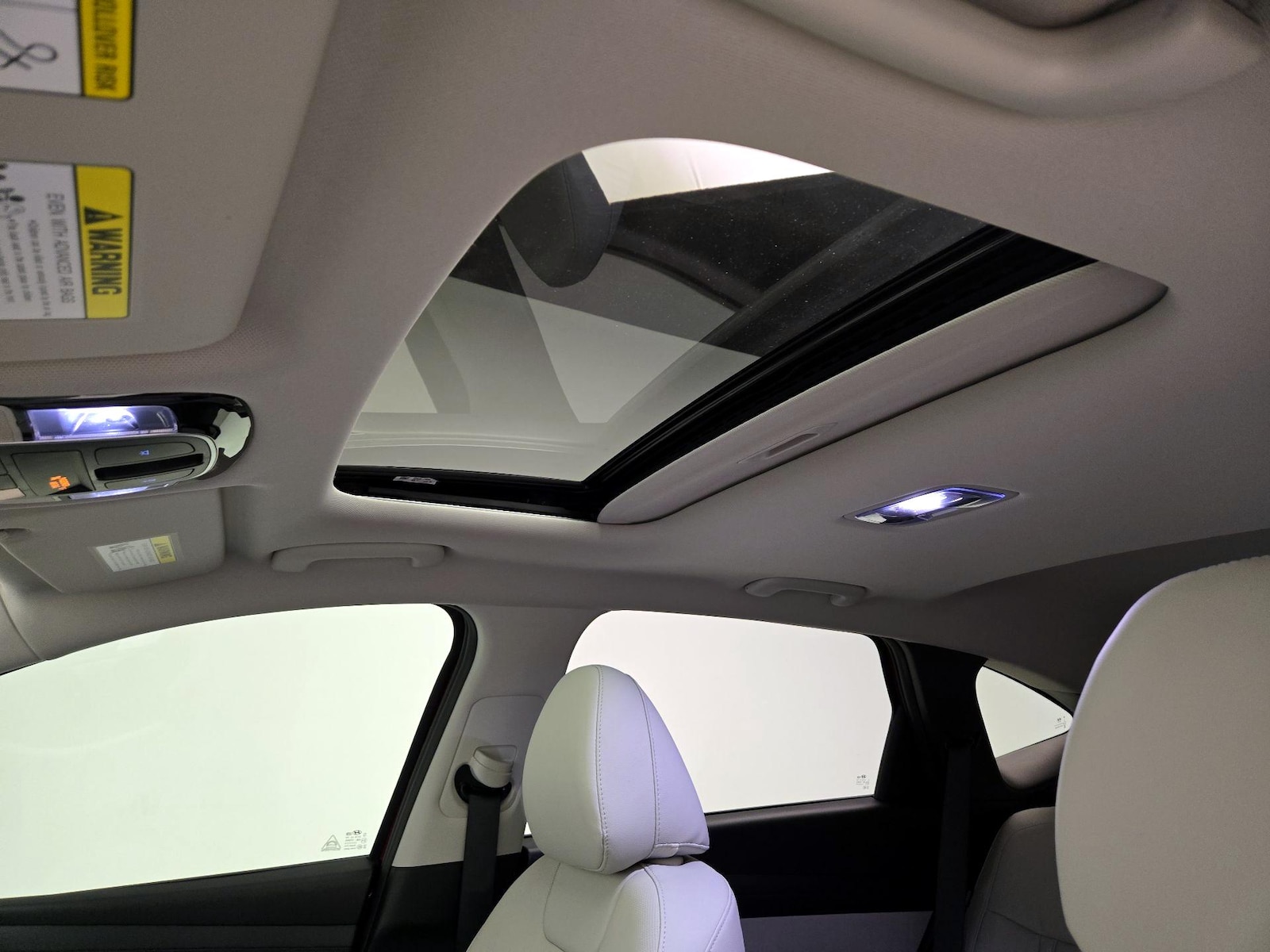 Sunroof(s) & Overhead Airbags