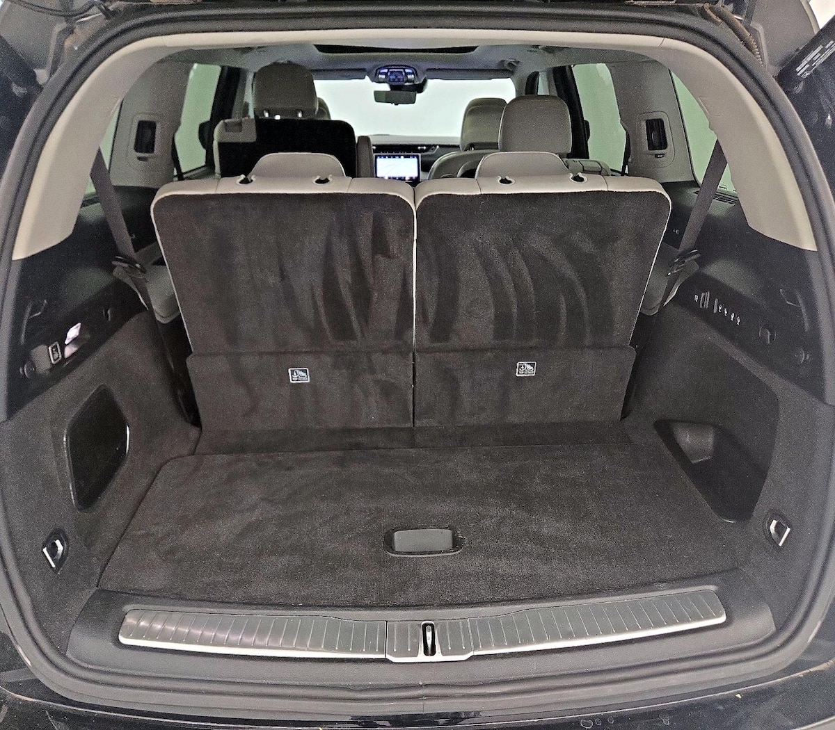 Trunk/Cargo (Seats Up)