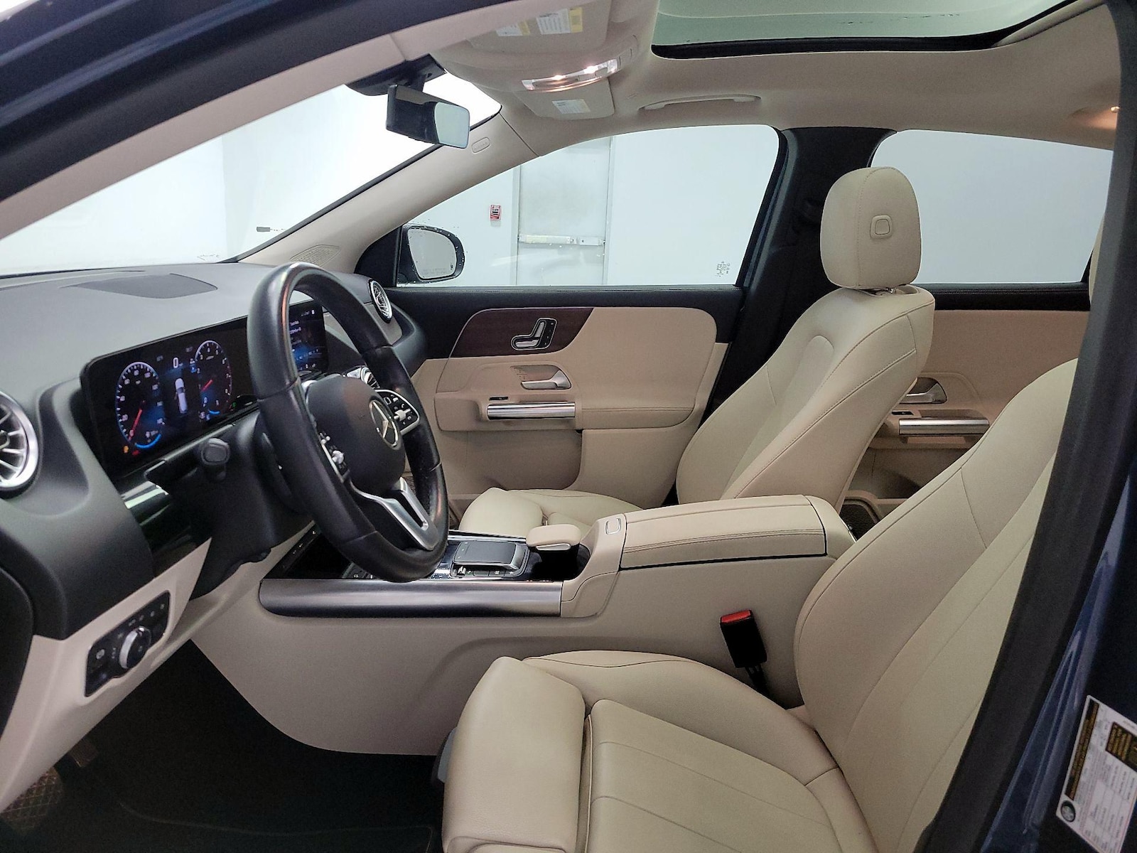 Power Seat(s) & Side Airbags
