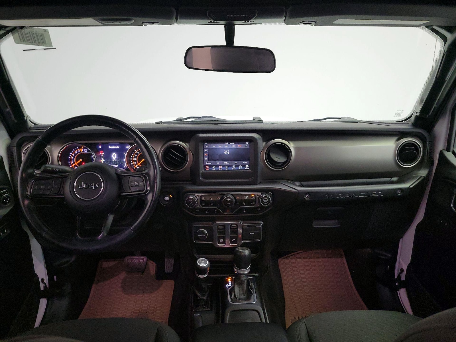 Apple CarPlay® & Android Auto™