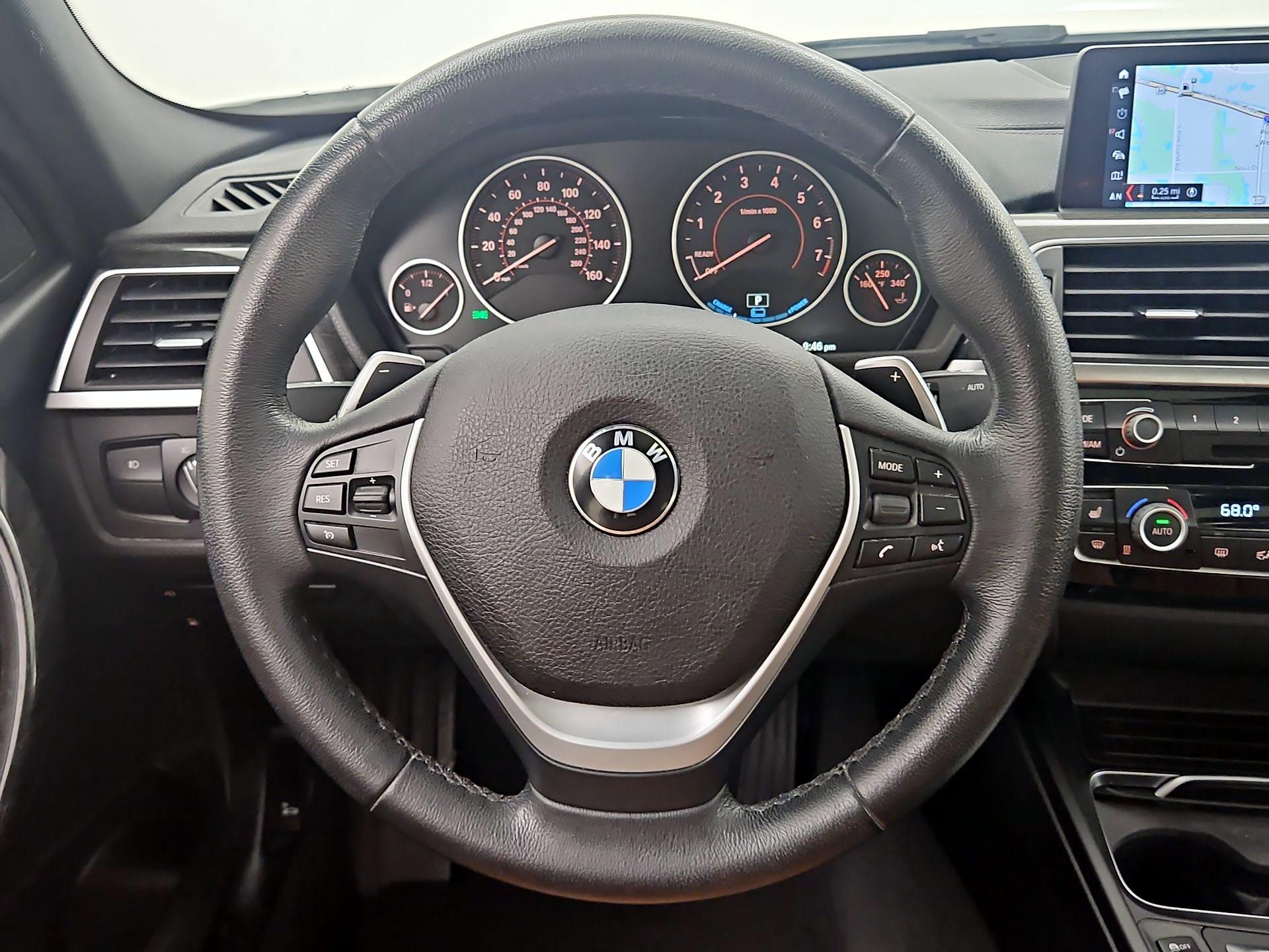 Thumbnail: 2018 BMW 3 Series - 10