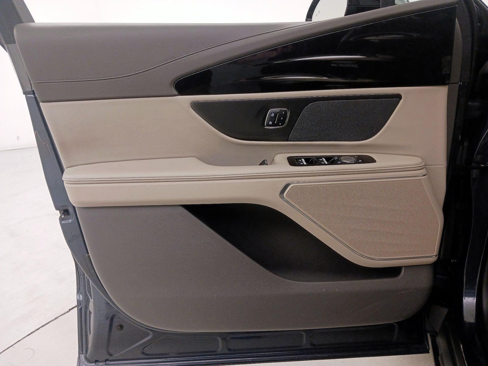2024 Lincoln Nautilus Premiere - Photo 13