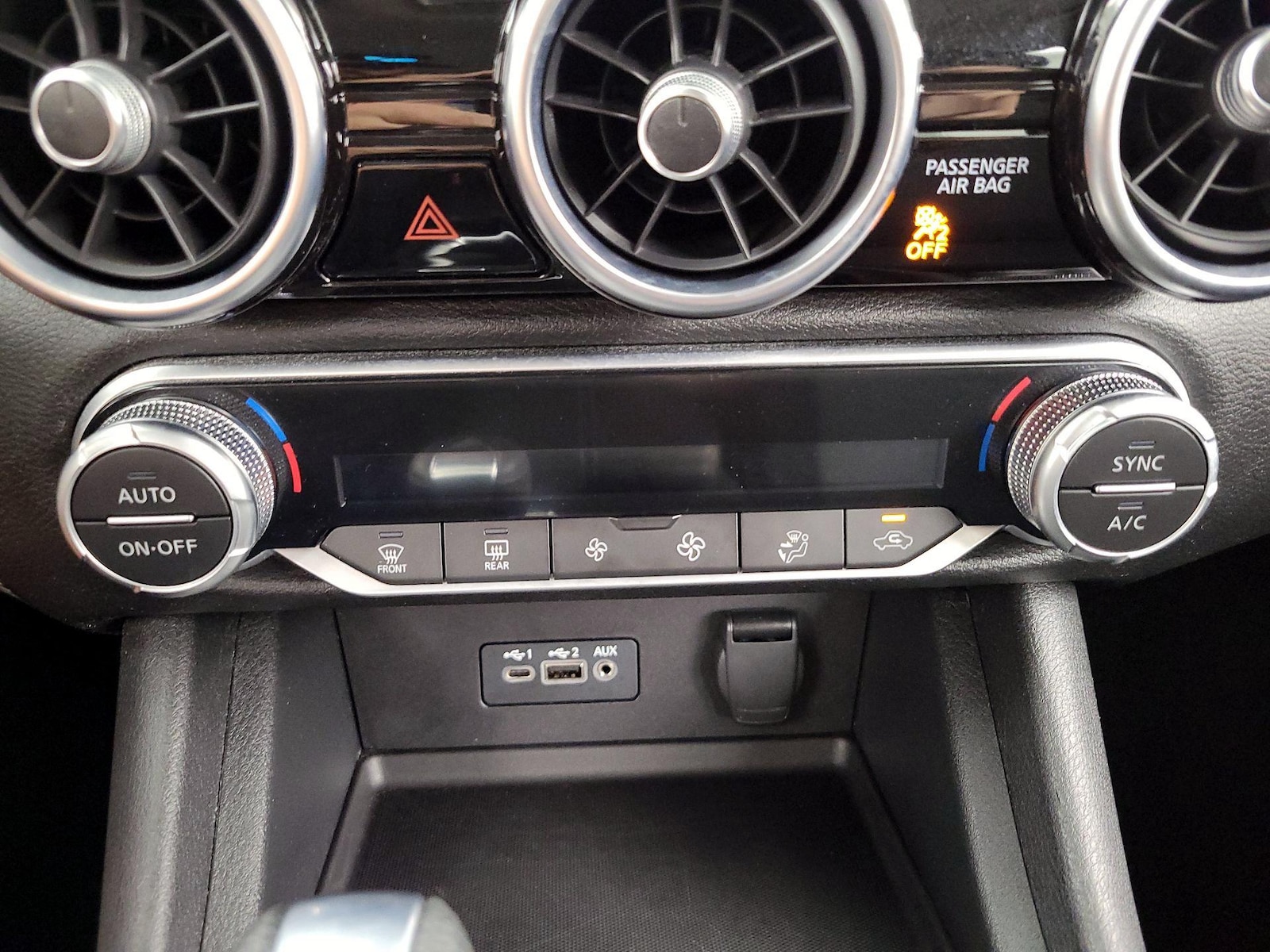 2020 Nissan Sentra SV - Photo 17