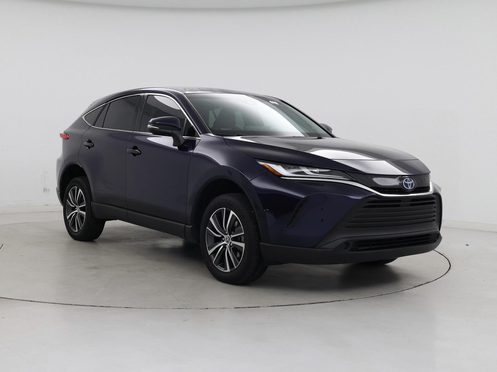 2024 Toyota Venza LE - Photo 2