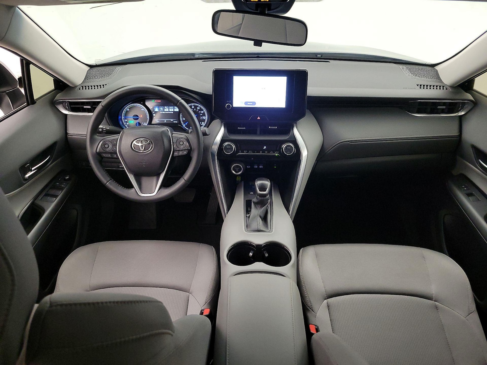 2024 Toyota Venza LE - Photo 10