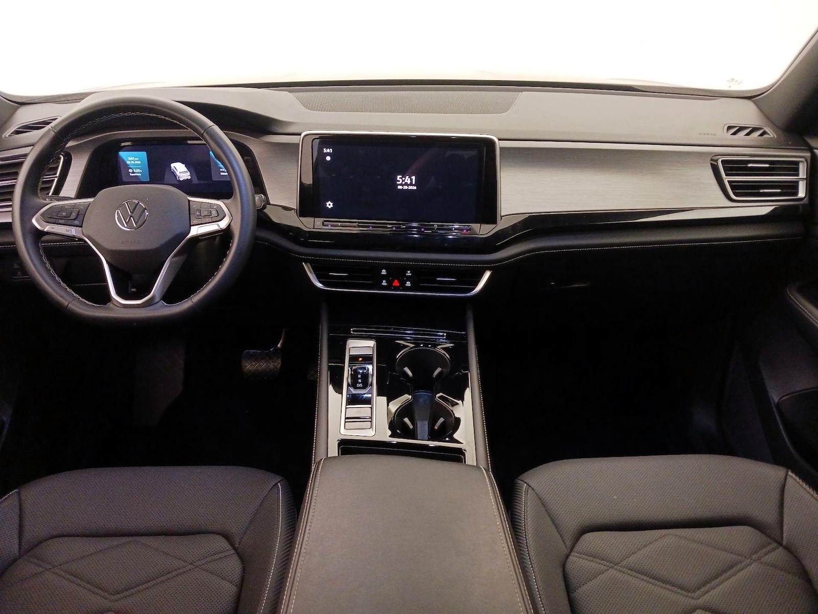 2025 Volkswagen Atlas Cross Sport SE w/Tech - Photo 10