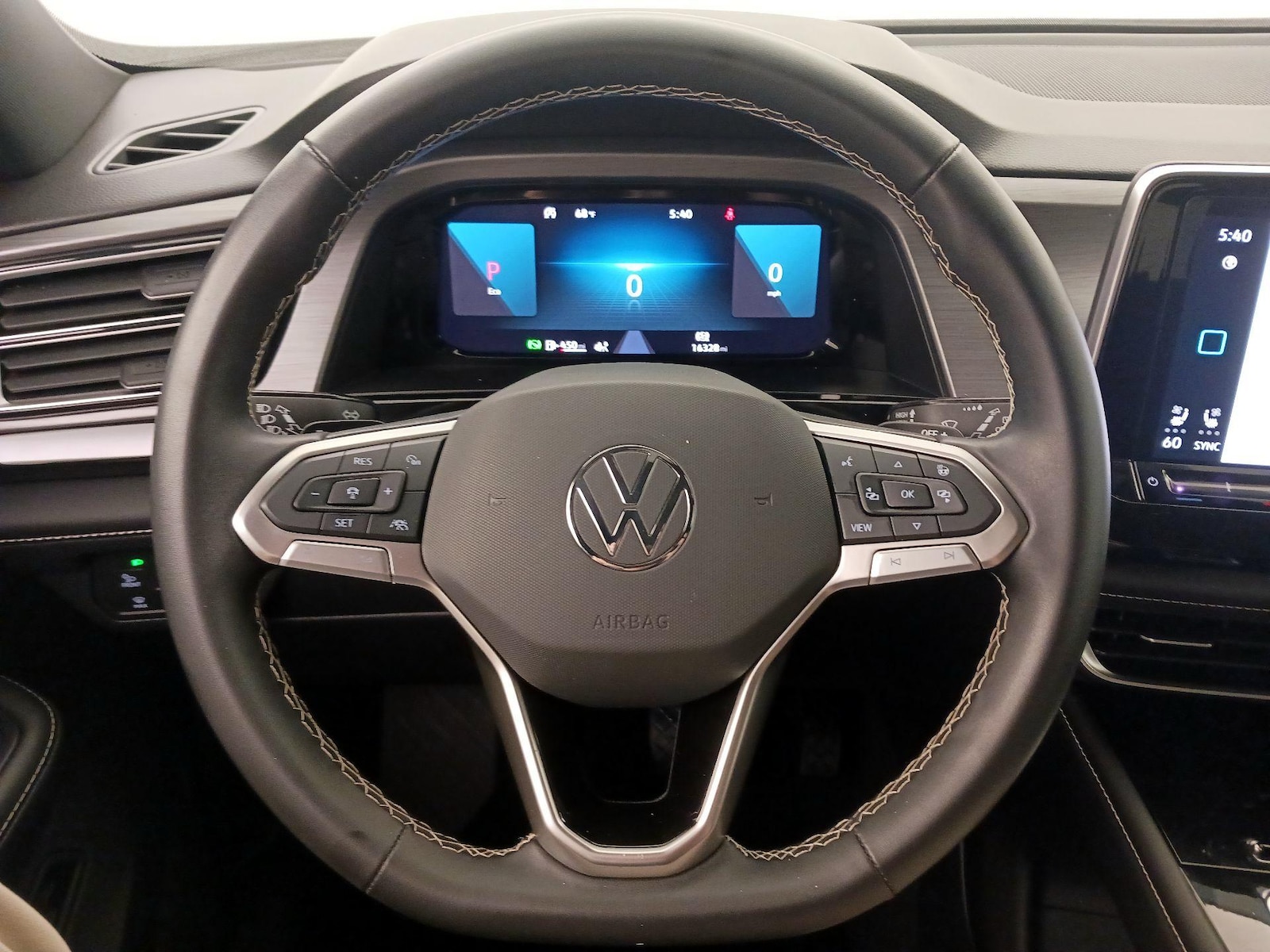 2025 Volkswagen Atlas Cross Sport SE w/Tech - Photo 11