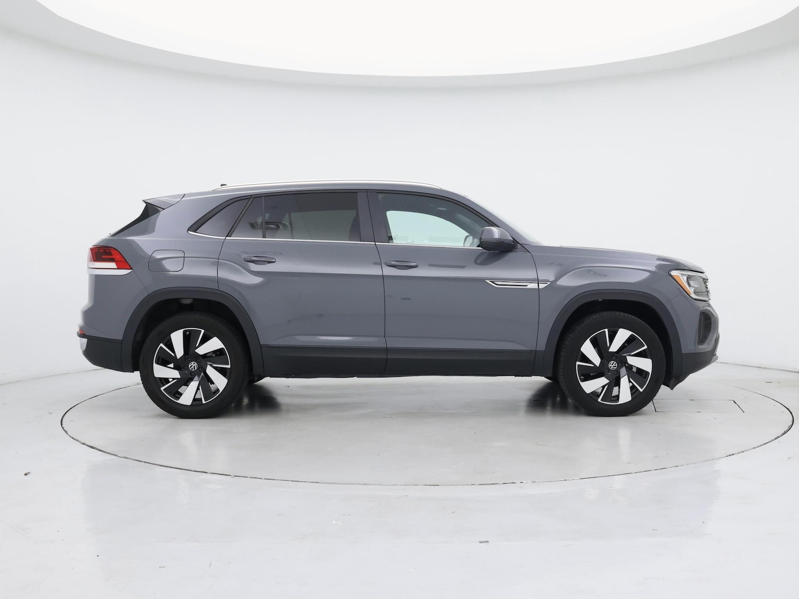 2025 Volkswagen Atlas Cross Sport SE w/Tech - Photo 8