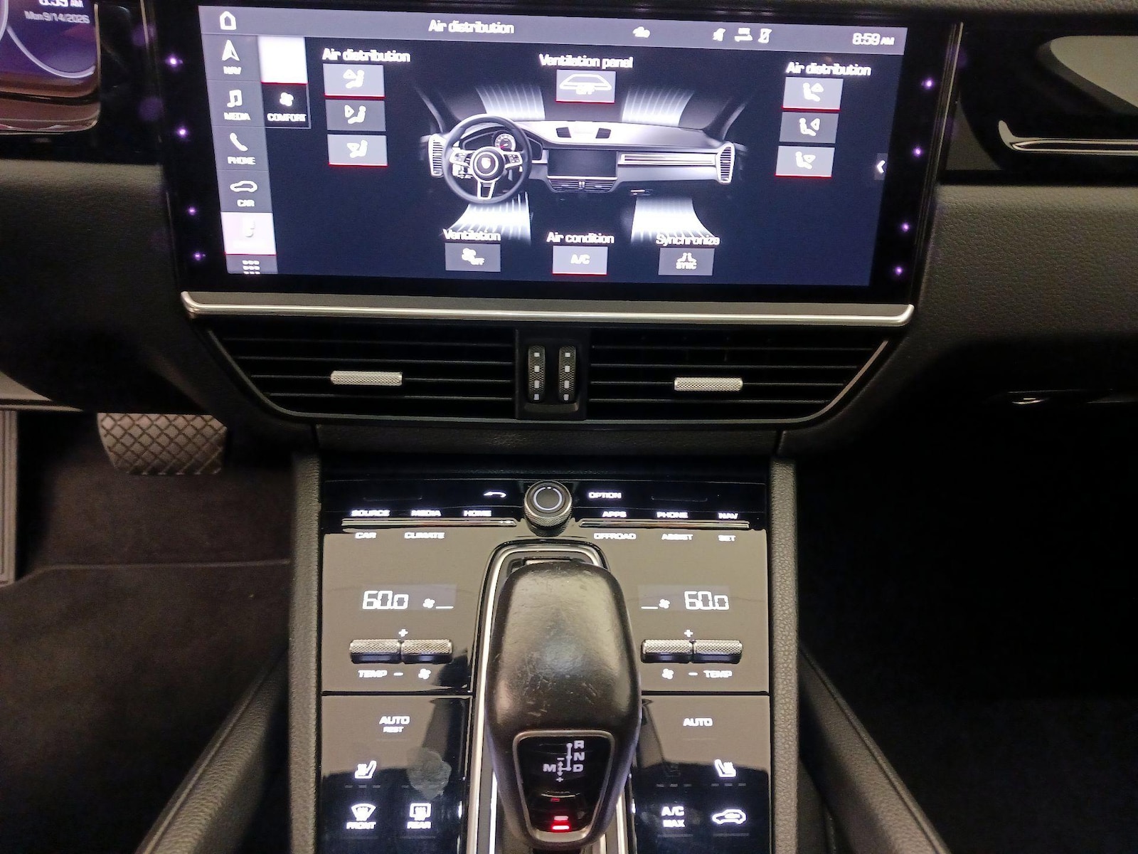 2021 Porsche Cayenne Base - Photo 17