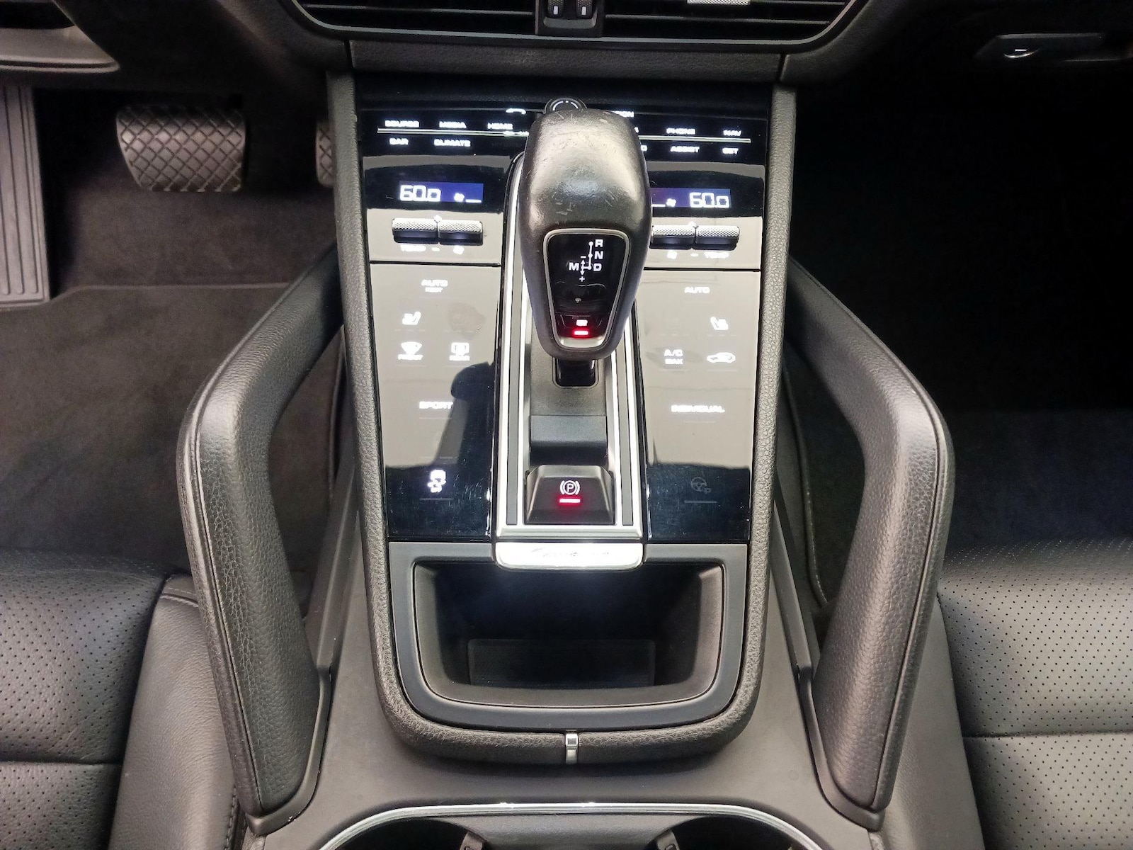2021 Porsche Cayenne Base - Photo 18