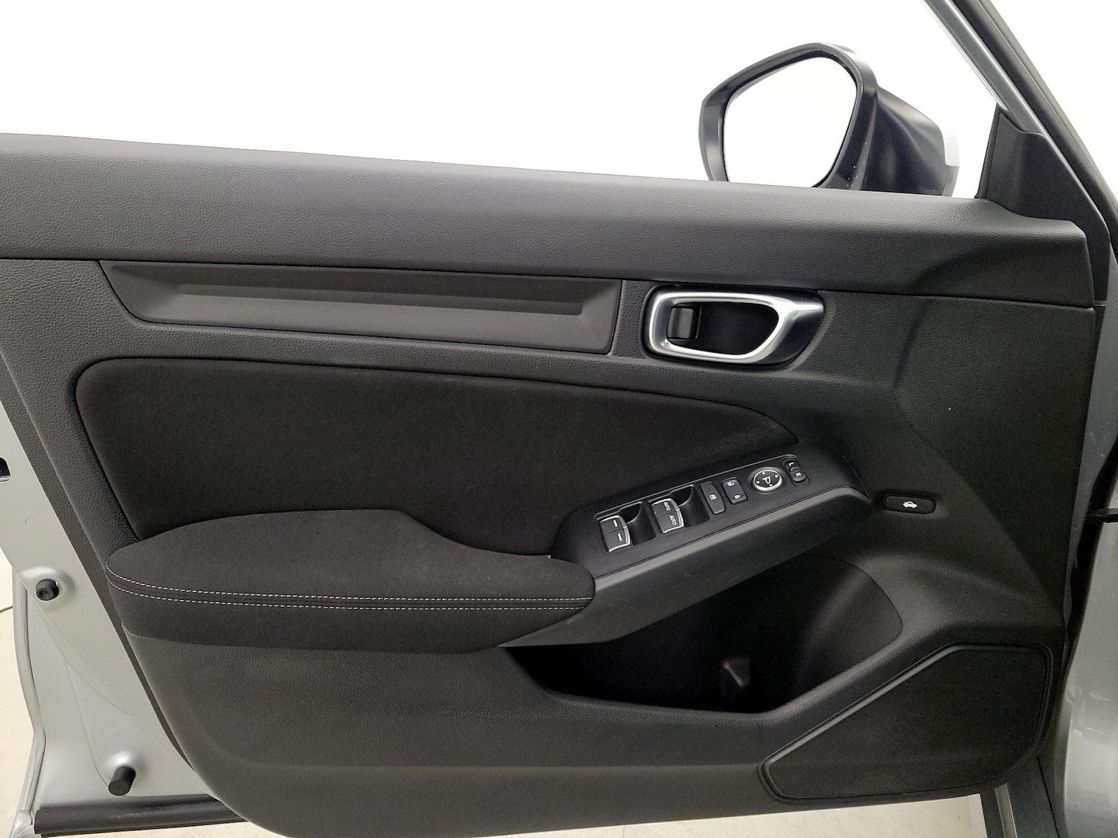 2025 Honda Civic LX - Photo 13