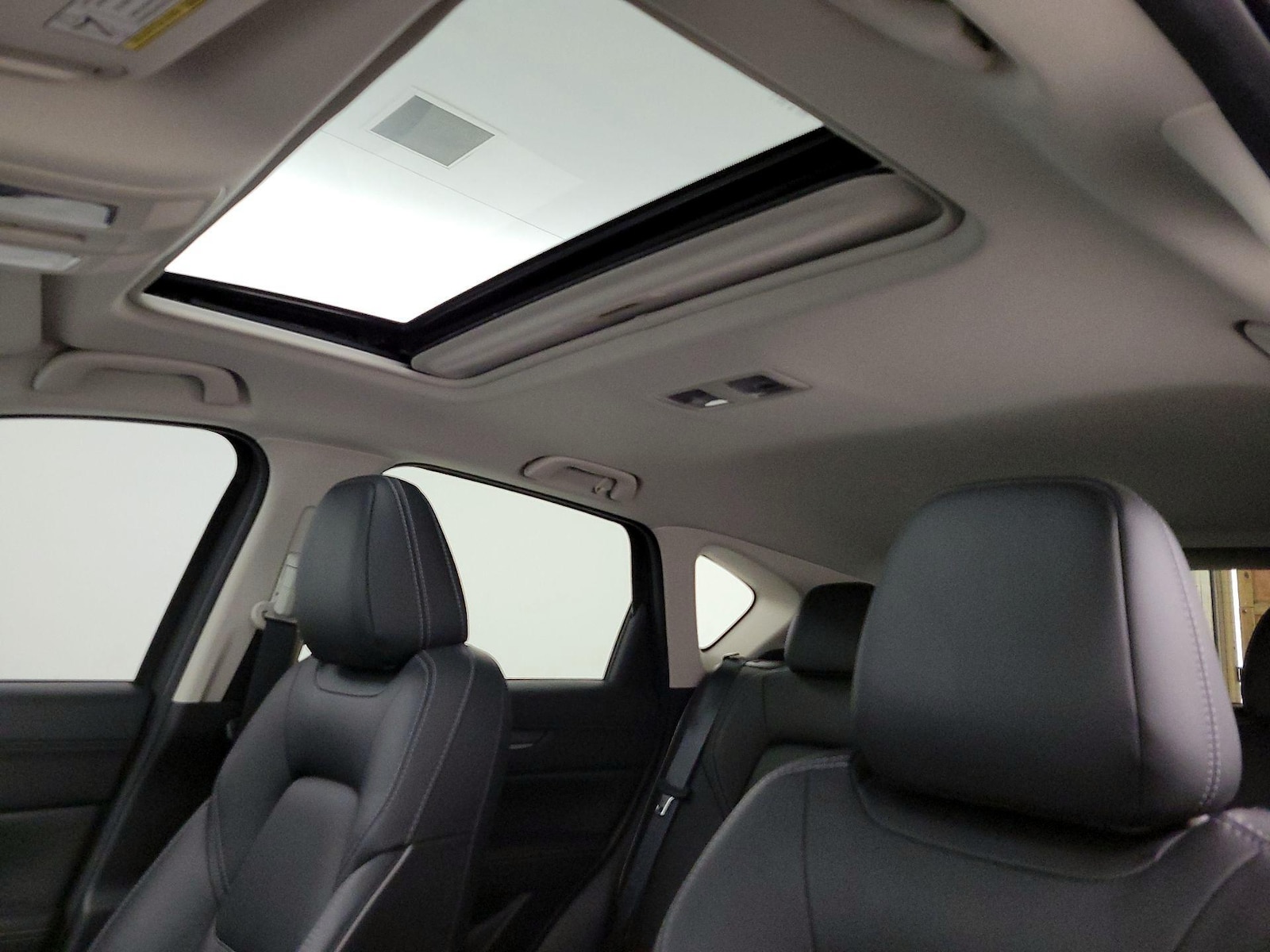 Sunroof(s) & Overhead Airbags