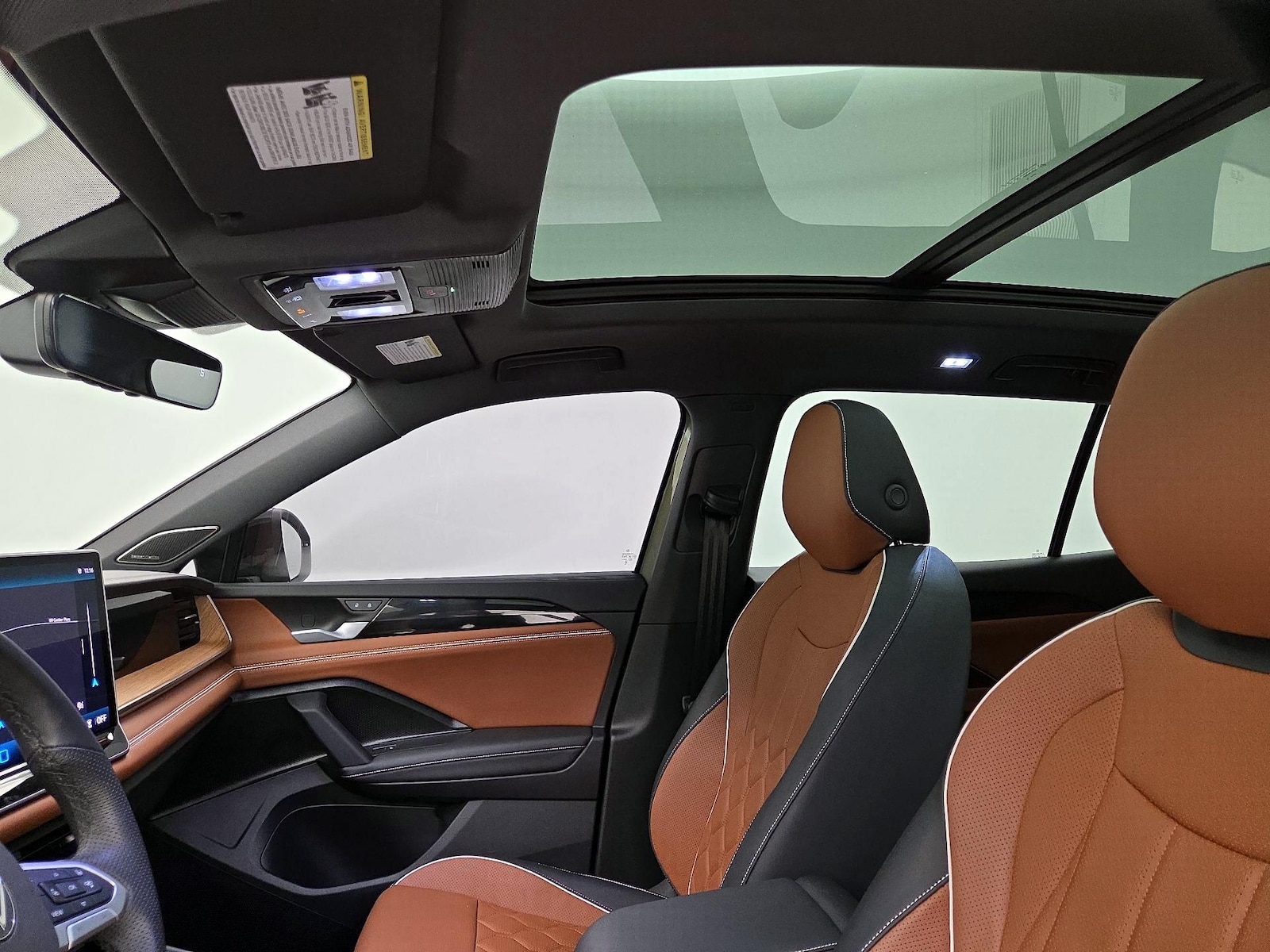 2025 Volkswagen Tiguan SEL R-LINE - Photo 21