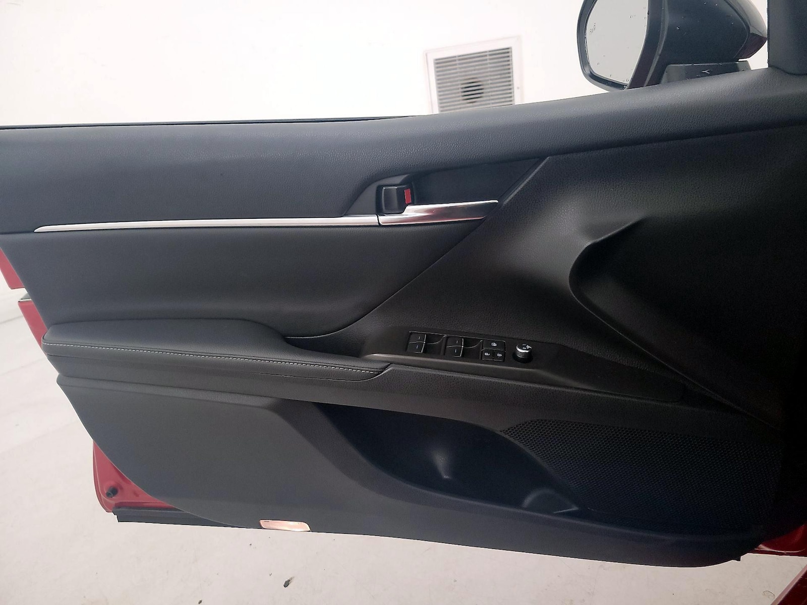 2023 Toyota Camry XSE - Photo 13