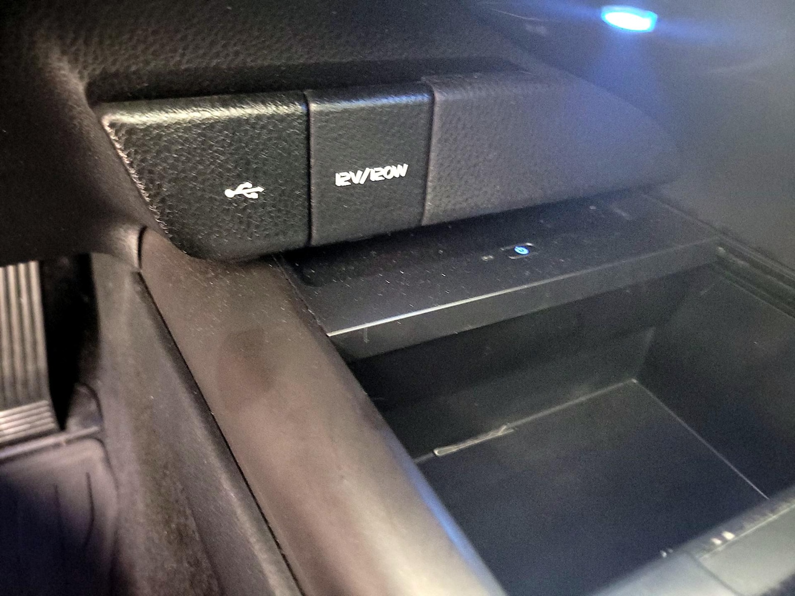 2023 Toyota Camry XSE - Photo 20