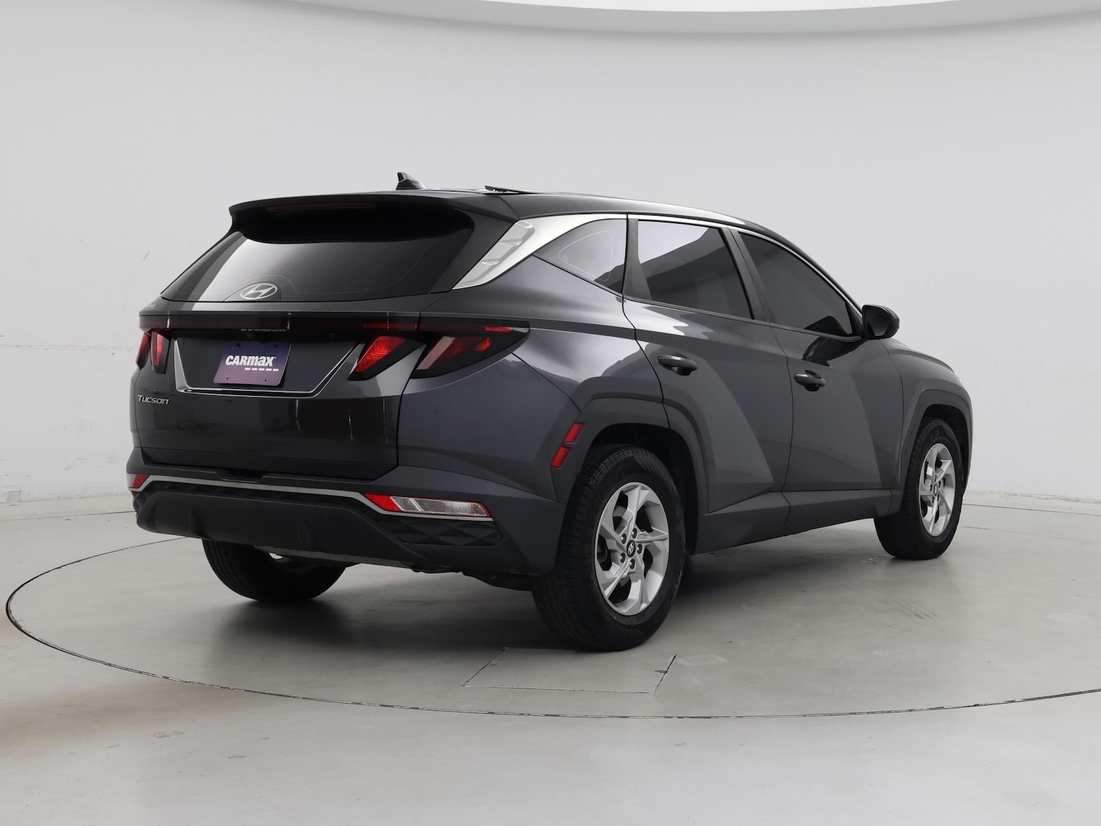 2022 Hyundai Tucson SE - Photo 9