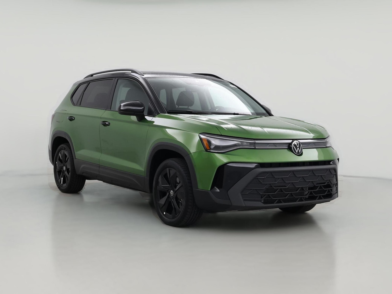 2025 Volkswagen Taos SE Black - Photo 1