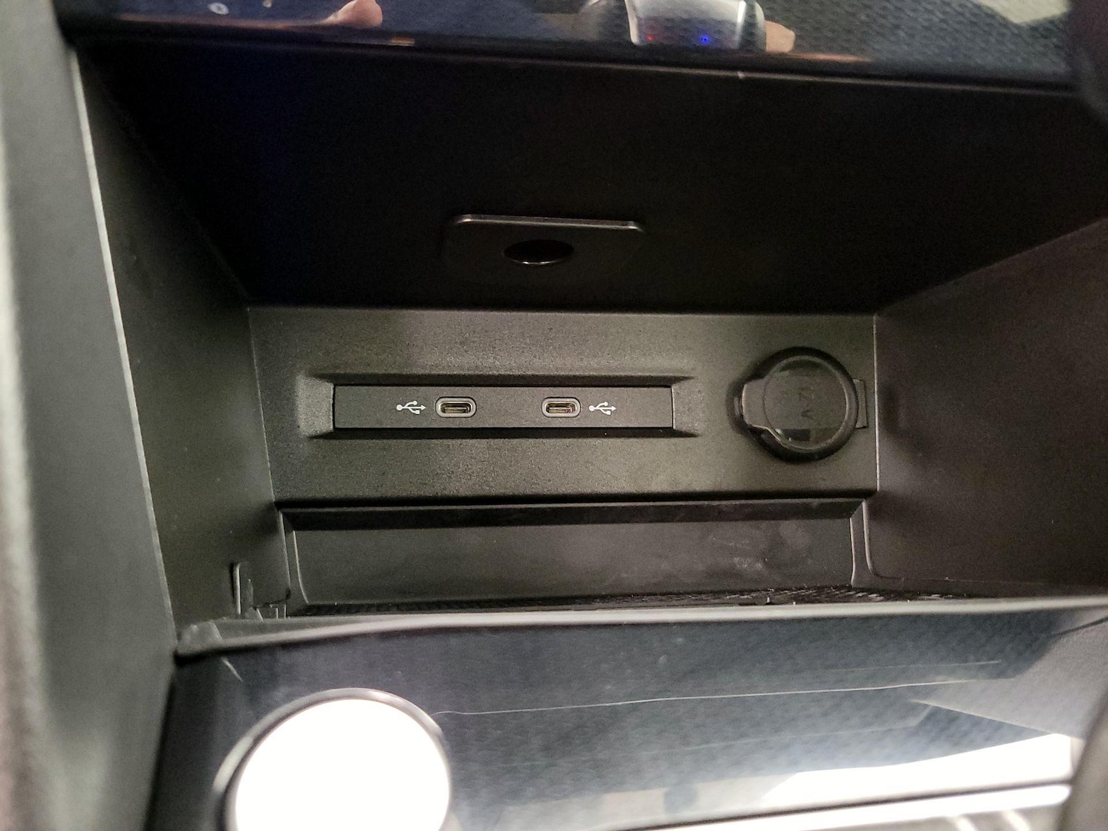 2025 Volkswagen Taos SE Black - Photo 19