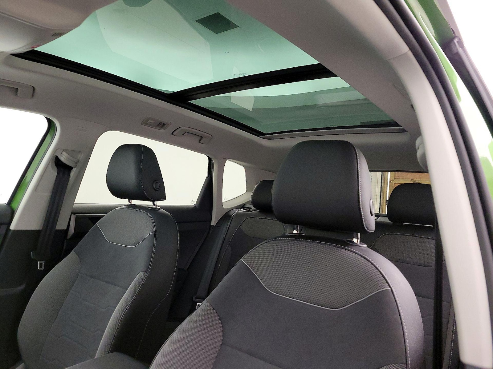 2025 Volkswagen Taos SE Black - Photo 20