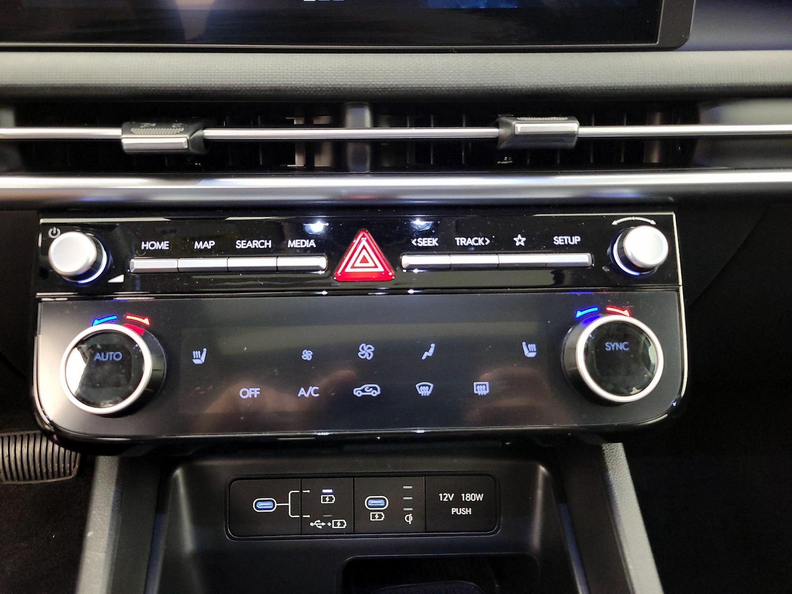 2026 Hyundai Tucson SEL Premium - Photo 18