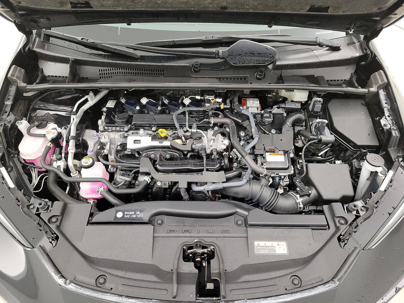 2025 Toyota Prius LE - Photo 22