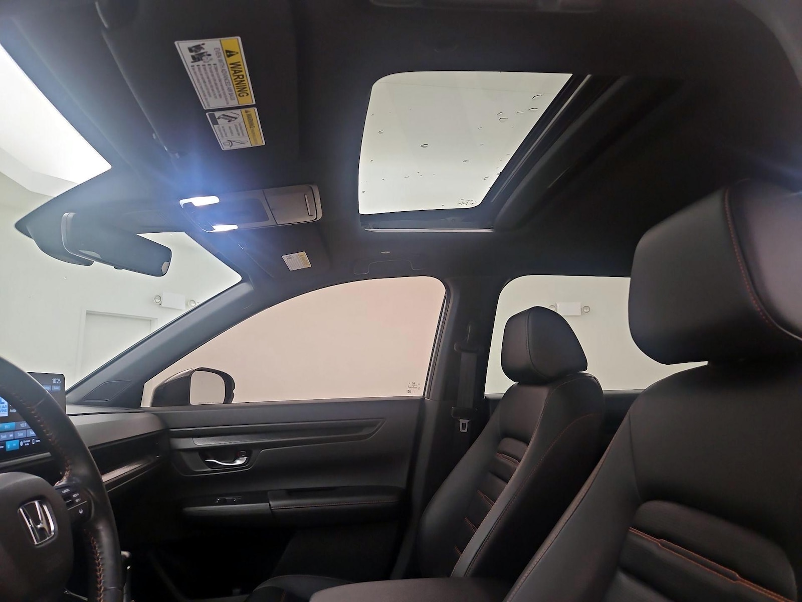 Sunroof(s) & Overhead Airbags