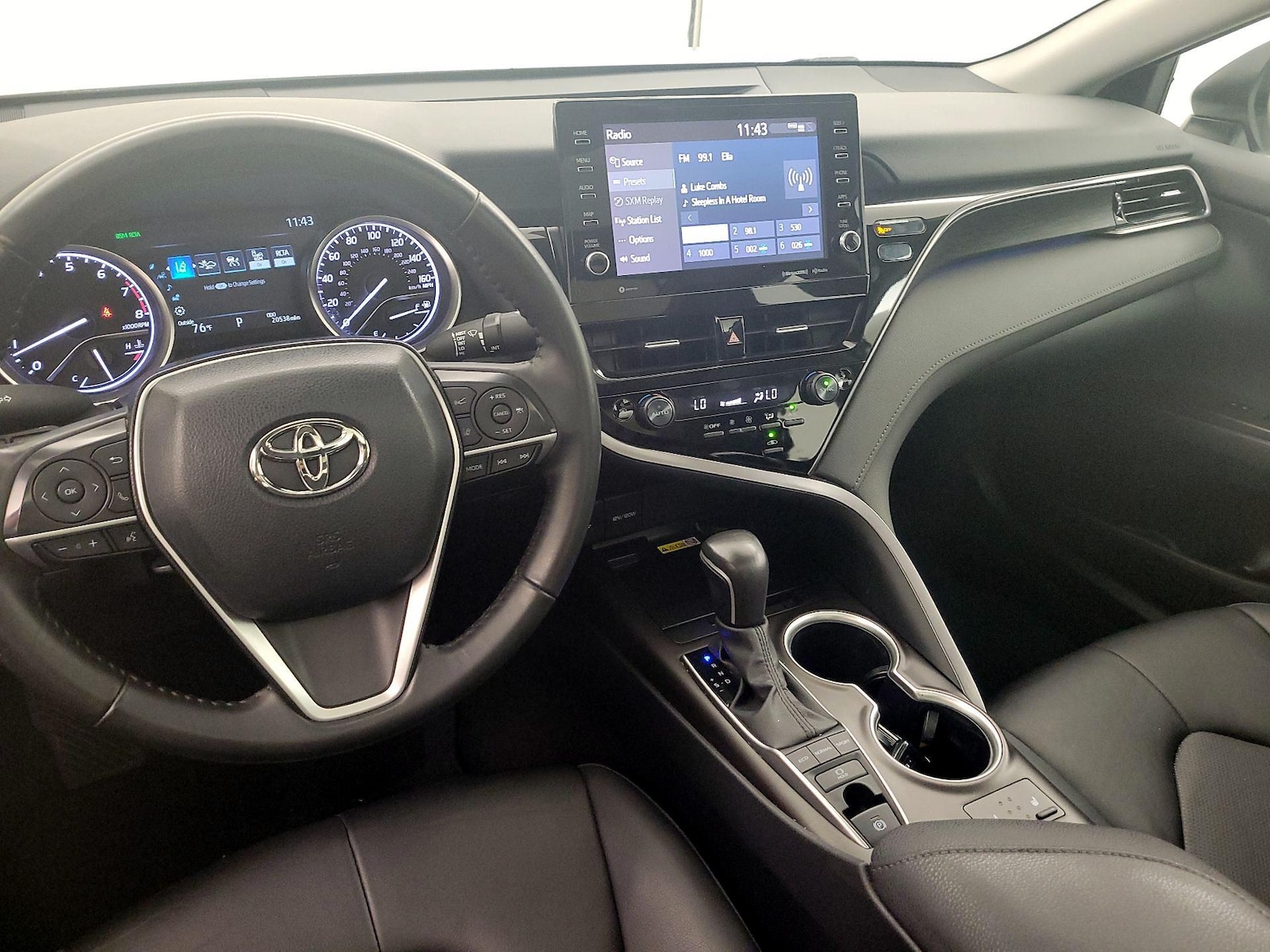 2024 Toyota Camry XLE - Photo 10