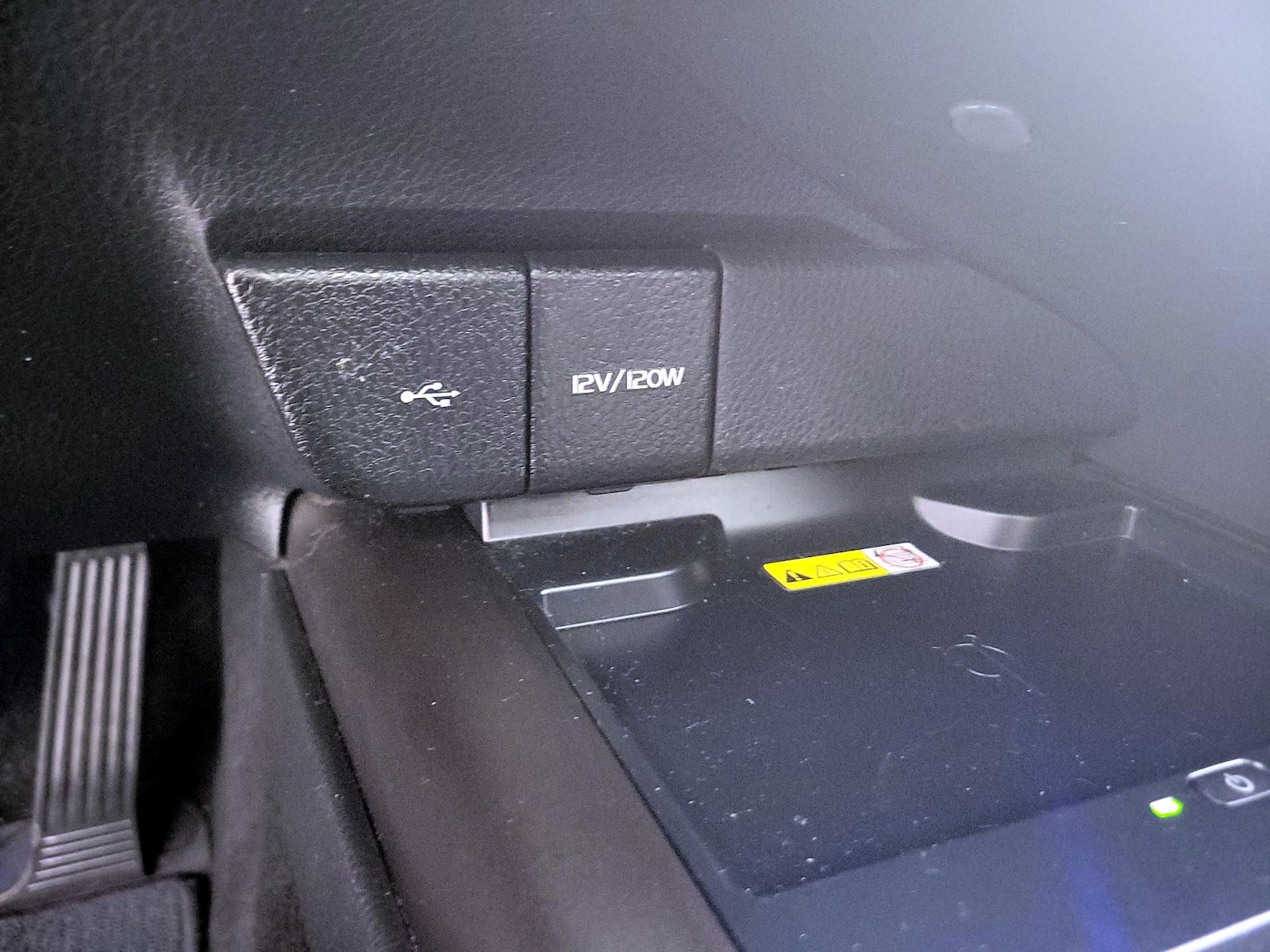 2024 Toyota Camry XLE - Photo 19