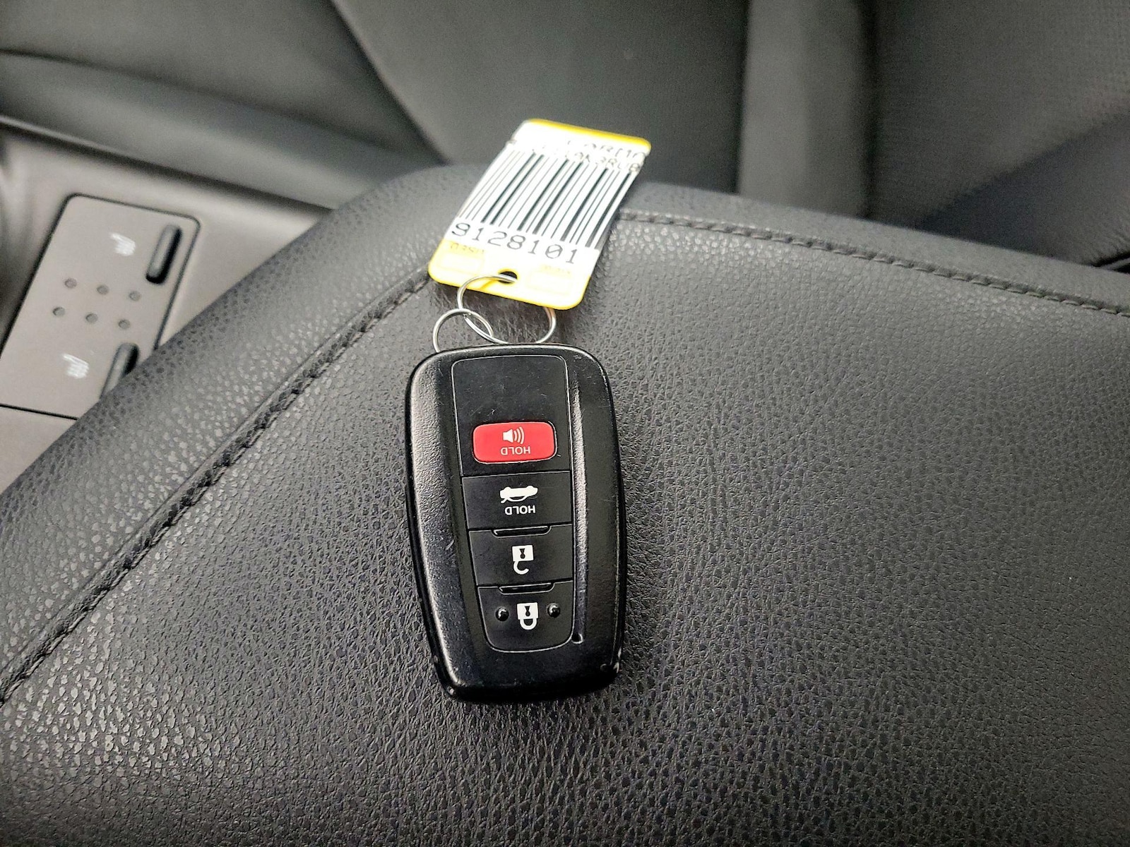 2024 Toyota Camry XLE - Photo 24