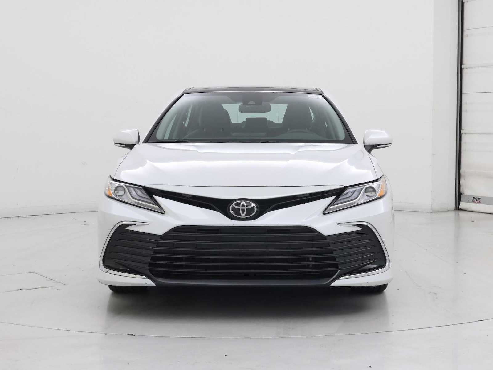 2024 Toyota Camry XLE - Photo 6