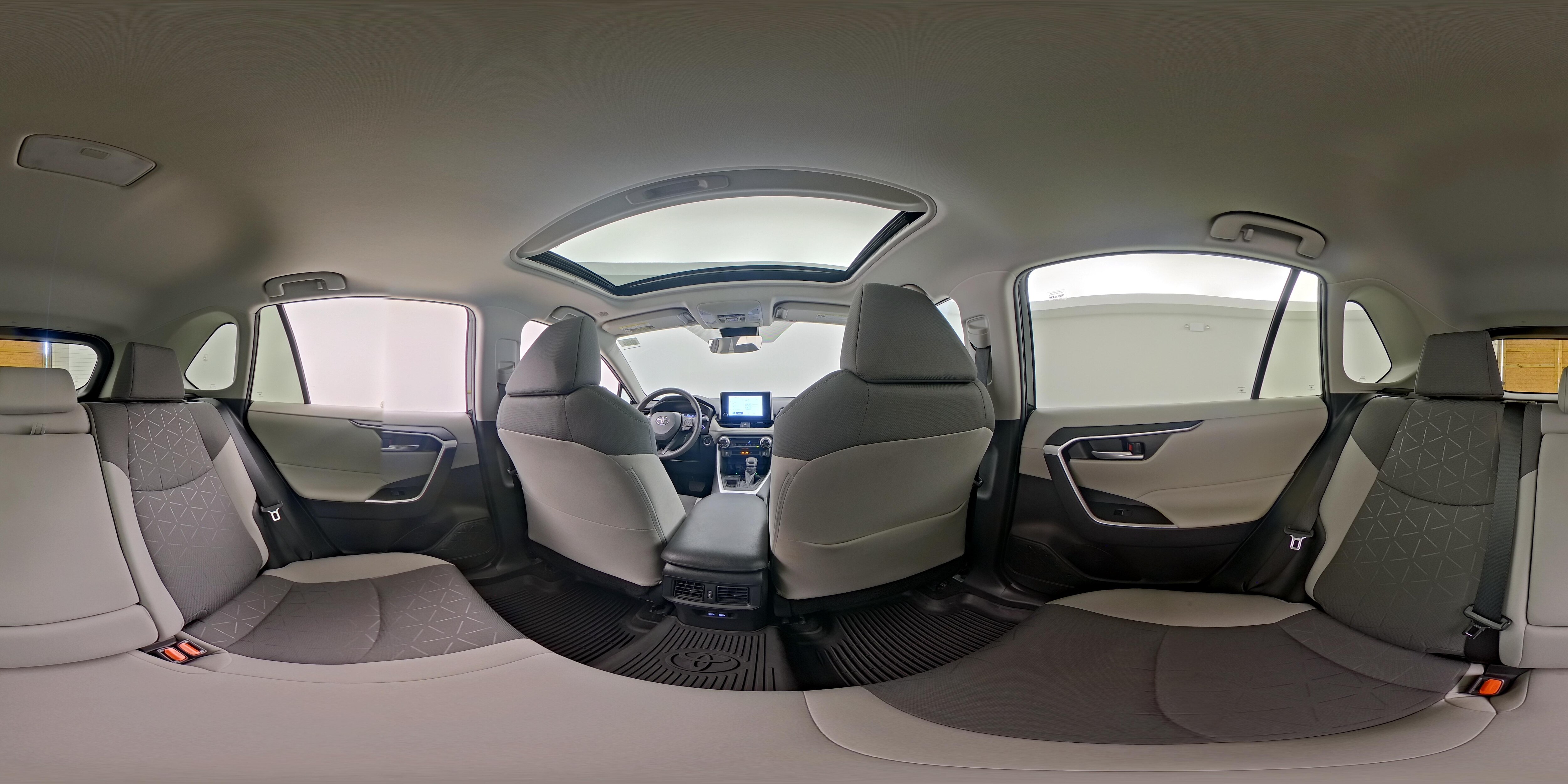 2025 Toyota RAV4 XLE - Photo 26