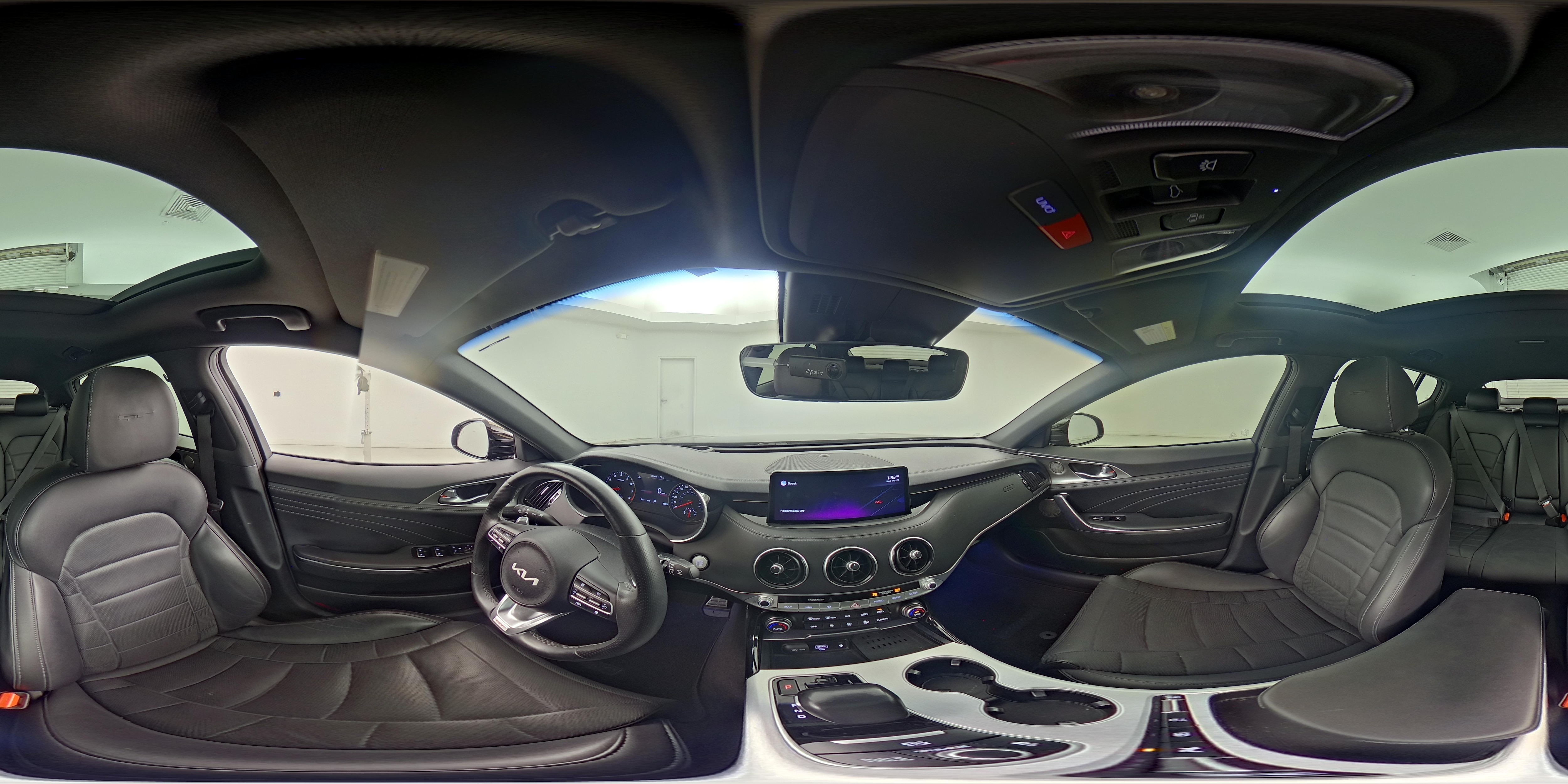 2022 Kia Stinger GT2 - Photo 25