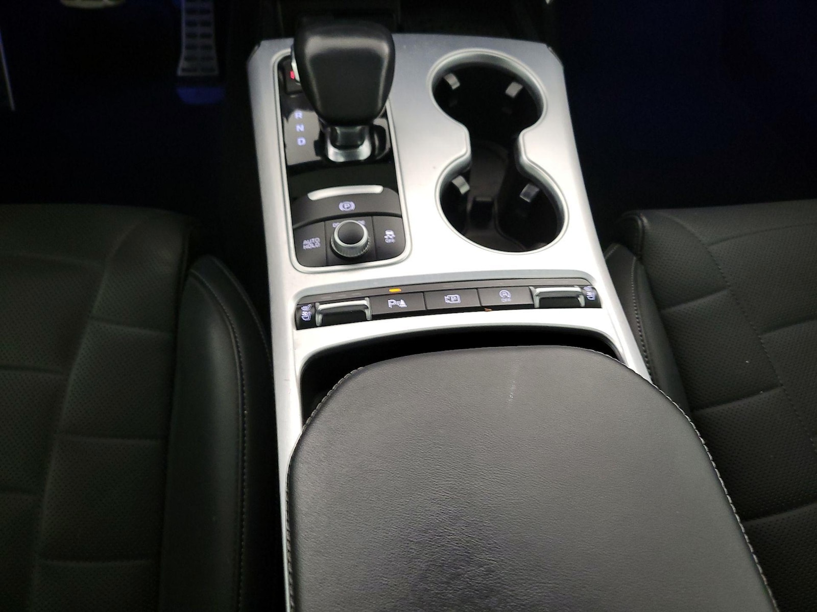 2022 Kia Stinger GT2 - Photo 18