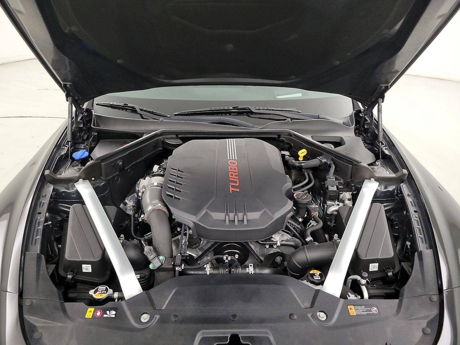 2022 Kia Stinger GT2 - Photo 23