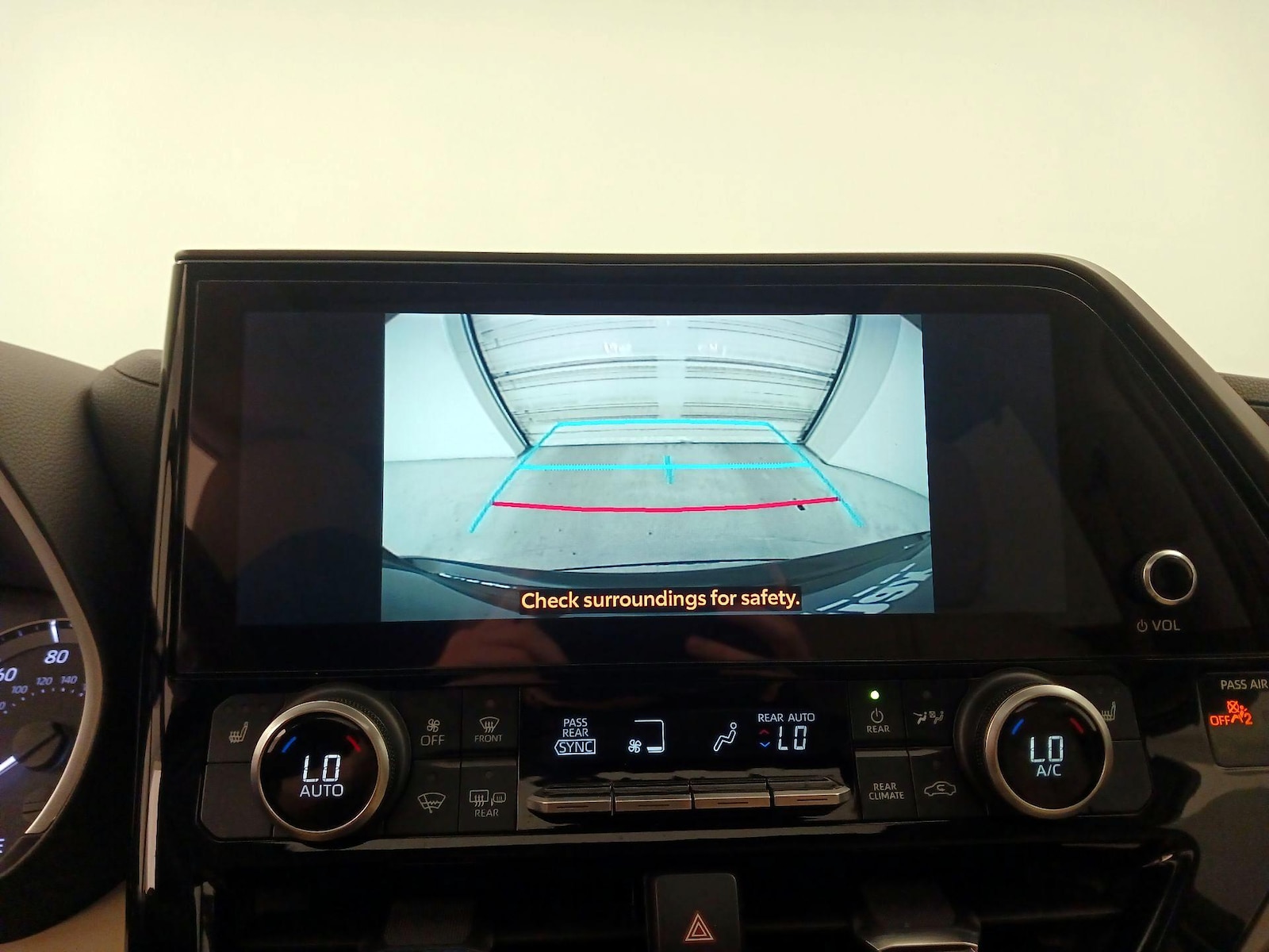 2024 Toyota Highlander XLE - Photo 15