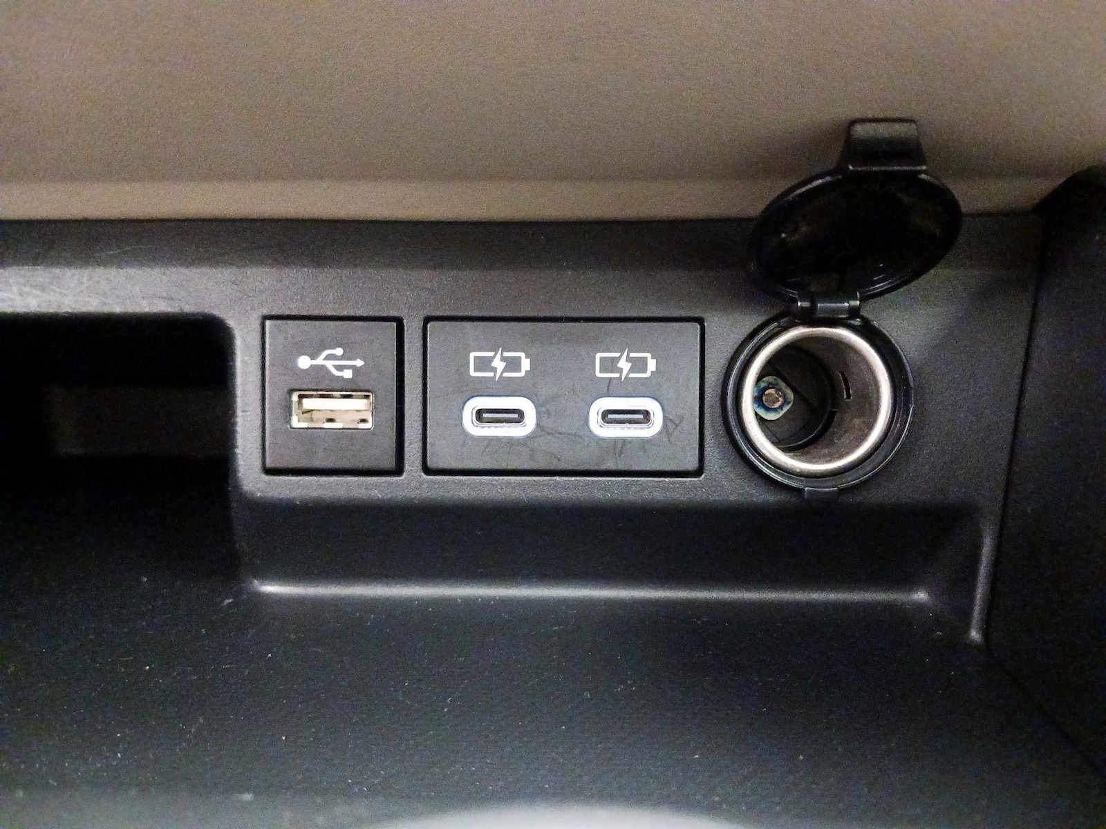 2024 Toyota Highlander XLE - Photo 19