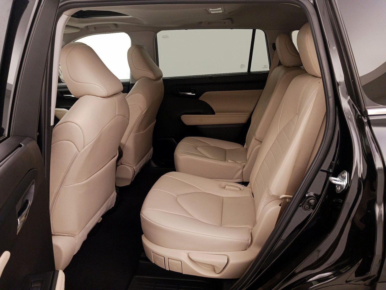2024 Toyota Highlander XLE - Photo 21