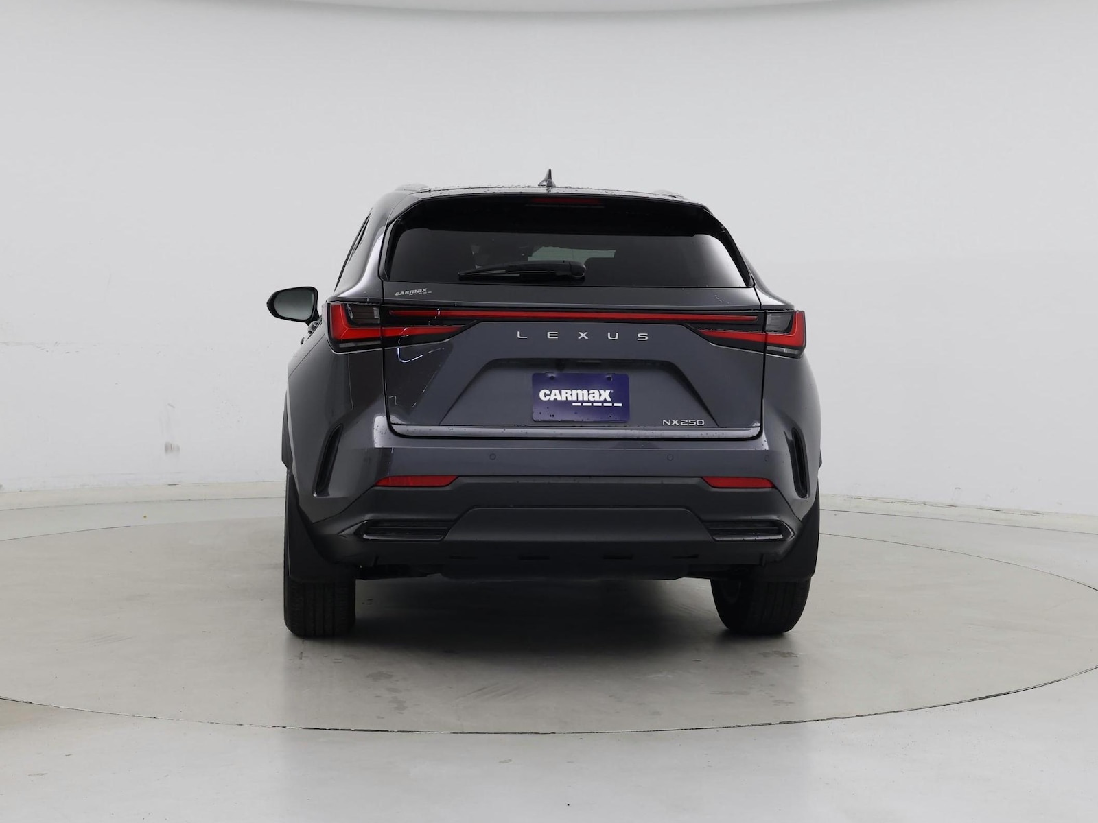 2025 Lexus NX 250 - Photo 7