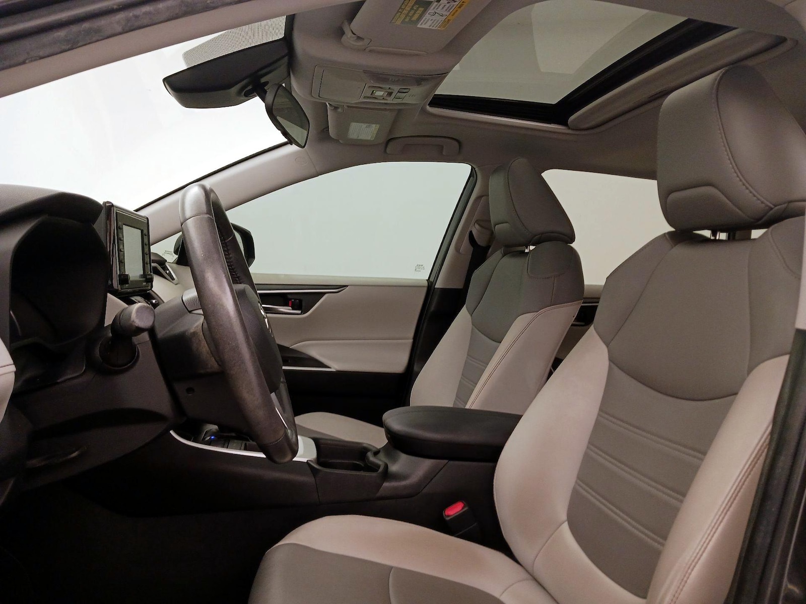 2021 Toyota RAV4 XLE Premium - Photo 20