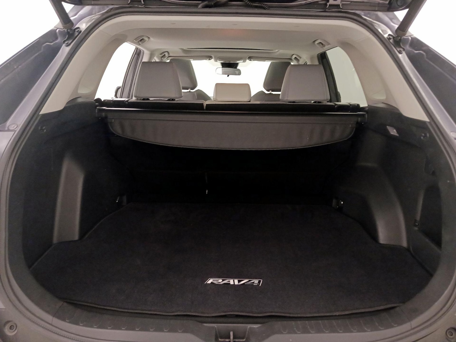 2021 Toyota RAV4 XLE Premium - Photo 22