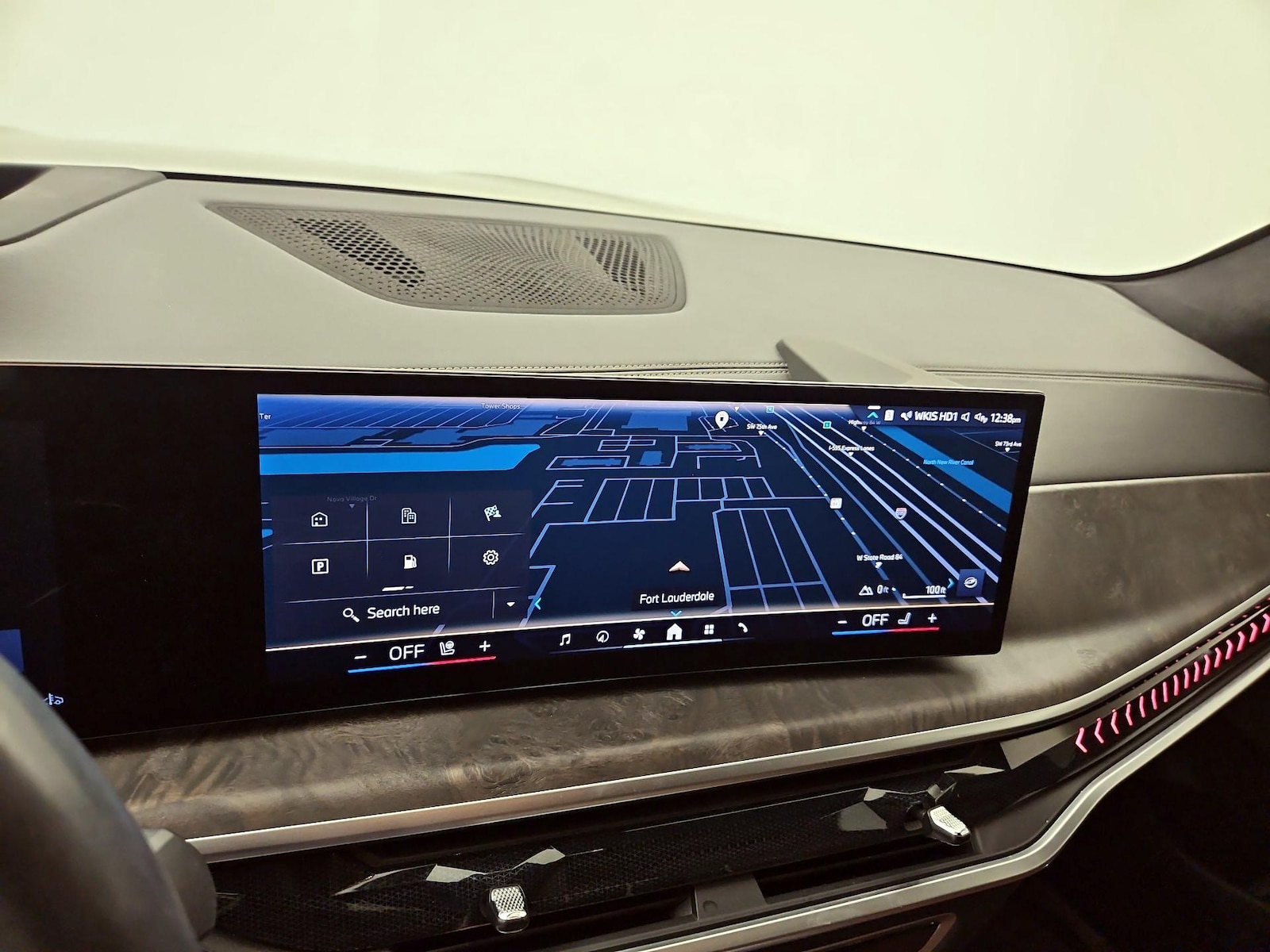 2024 BMW X7 40i - Photo 15