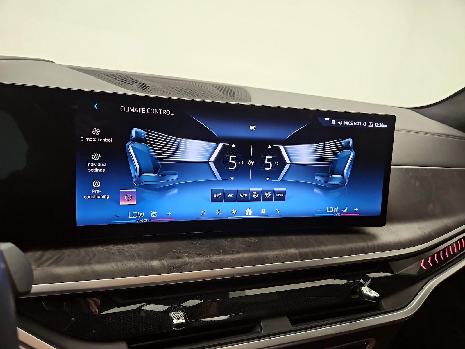 2024 BMW X7 40i - Photo 18