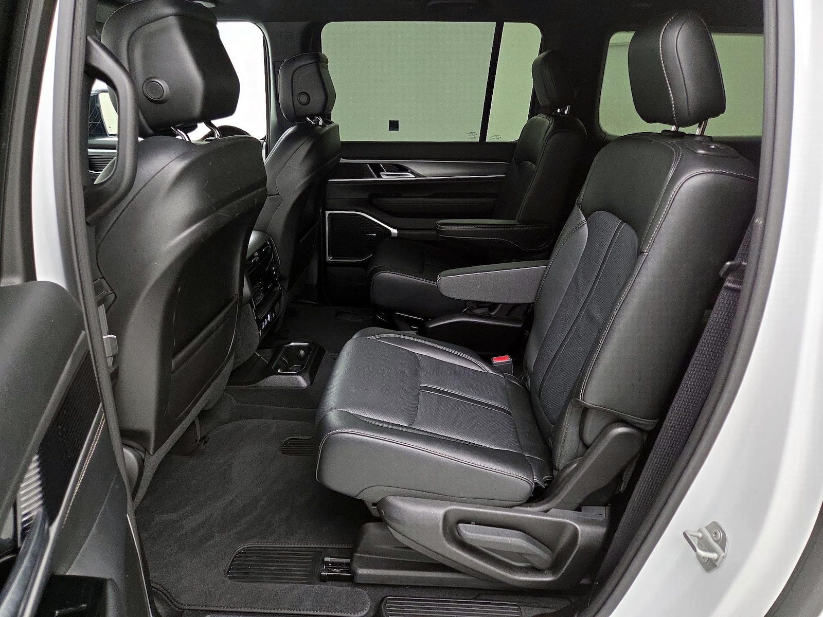 Rear Air Conditioning