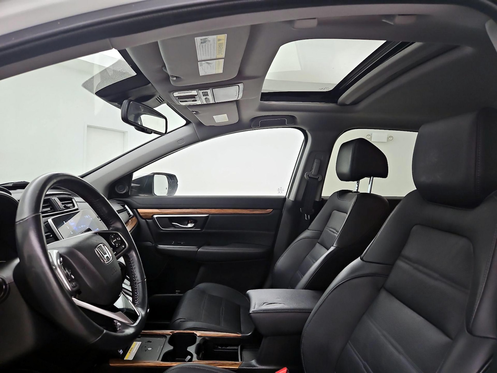 Sunroof(s) & Overhead Airbags