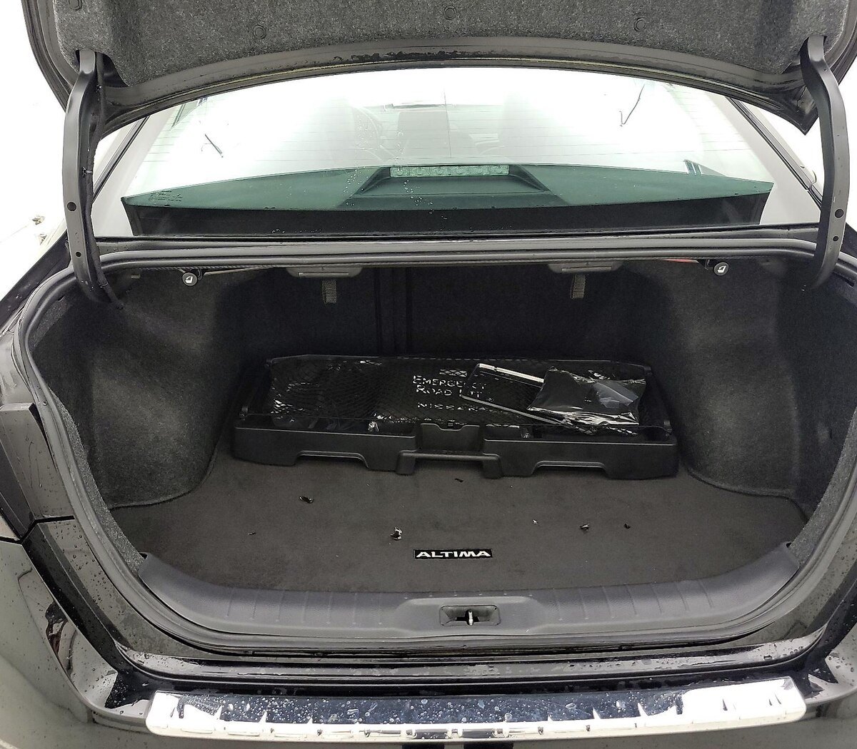 Trunk/Cargo (Seats Up)