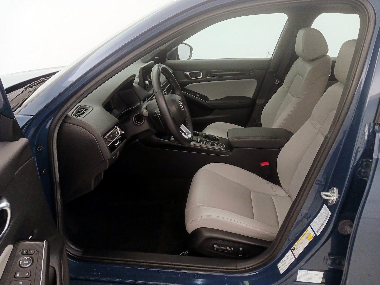 2025 Honda Civic Sport Touring - Photo 12