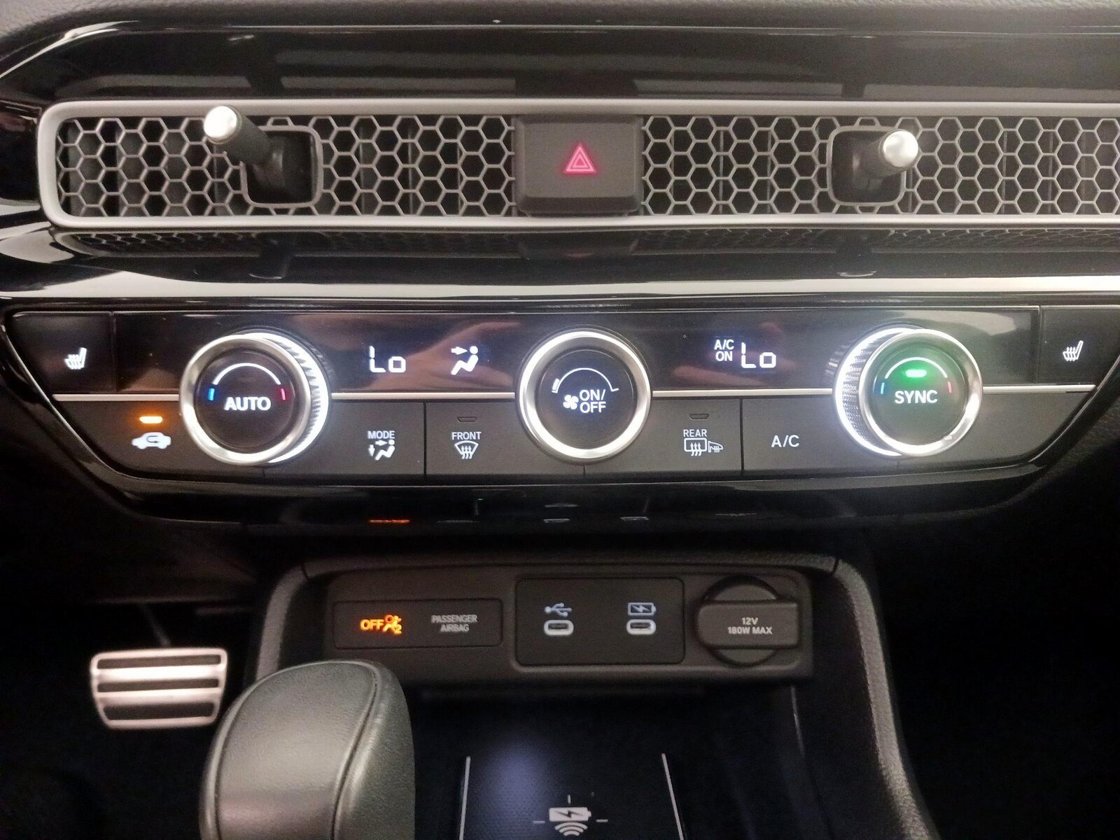 2025 Honda Civic Sport Touring - Photo 18