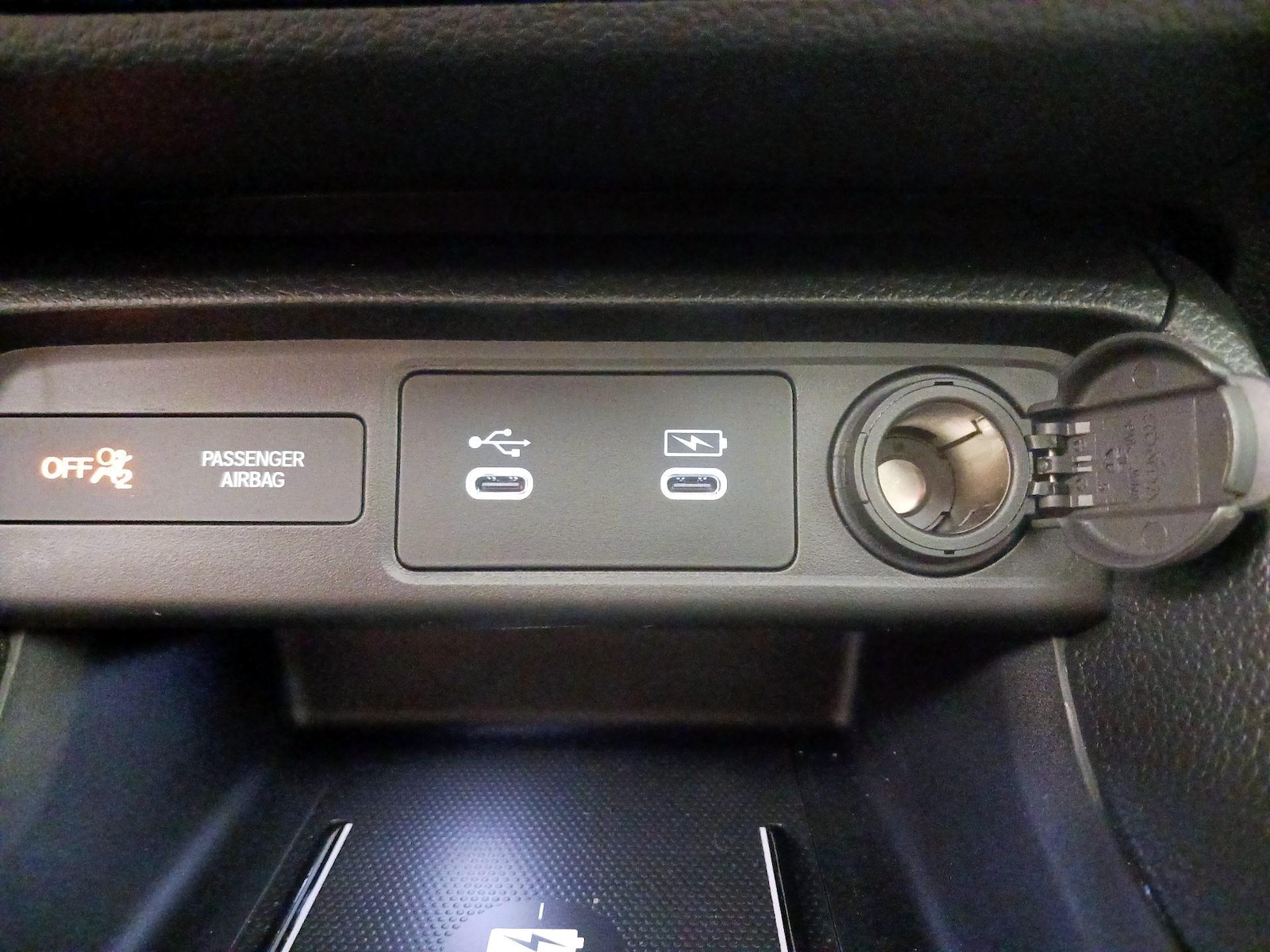 2025 Honda Civic Sport Touring - Photo 20