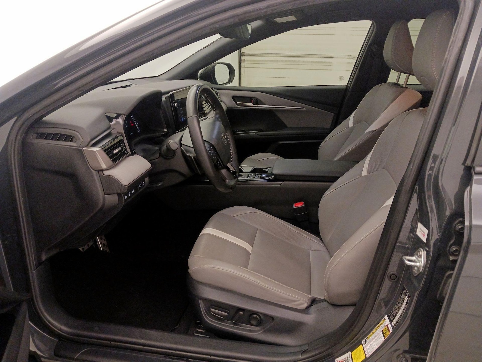 Power Seat(s) & Side Airbags