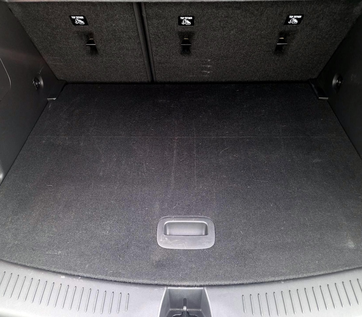 Trunk/Cargo (Seats Up)
